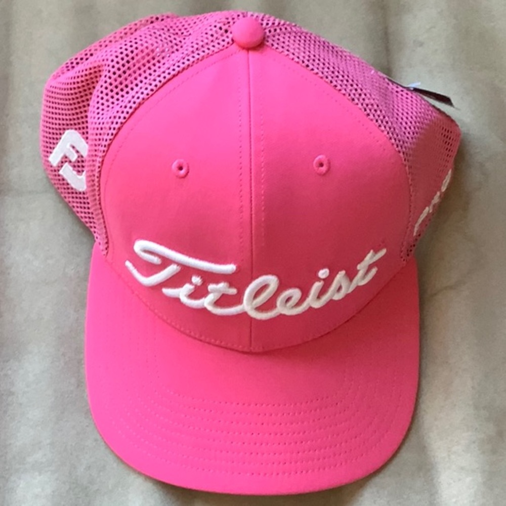 Titleist hat